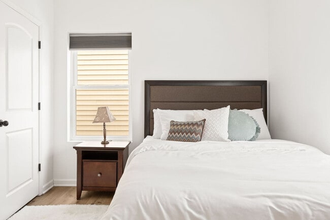 Building Photo - 35 Keystone Ave