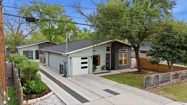 Building Photo - 5909 Nancy Dr