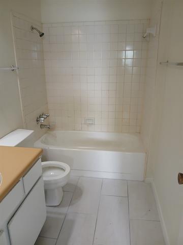 Building Photo - 7431 Holly Hill Dr
