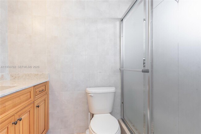 Building Photo - 2615 SW 32nd Ct