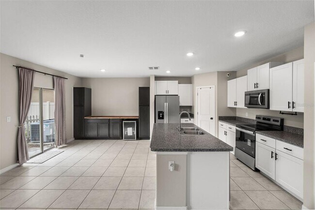 Building Photo - 4529 Eternal Prince Dr