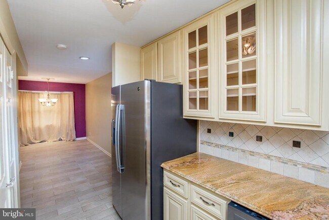 Building Photo - 1529 Margaret Ct