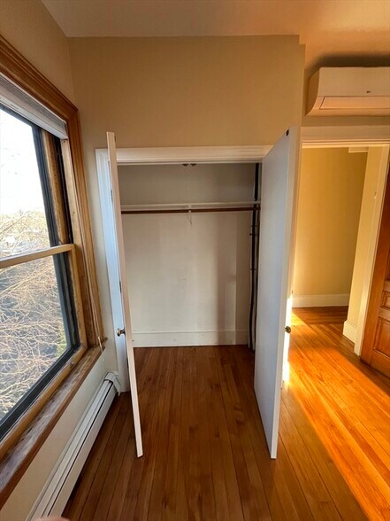 Building Photo - 11 Revere St