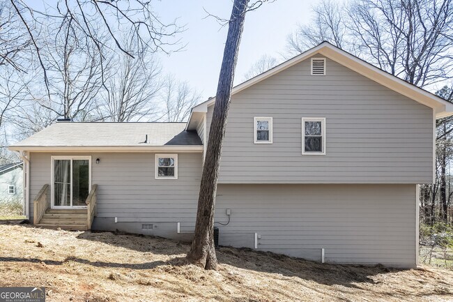 Building Photo - 38 Bakers Dr