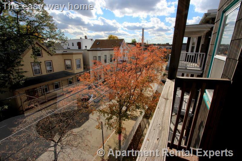 Building Photo - 53 Hinckley St