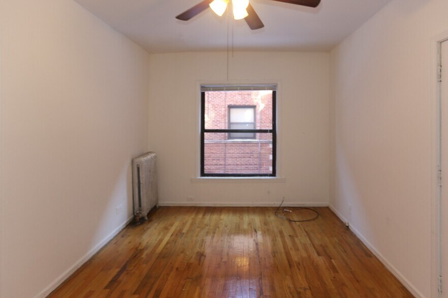 Building Photo - 933 W Sunnyside Ave