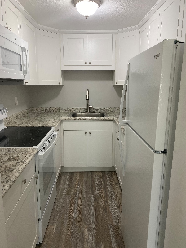 Building Photo - 13825 S Indian River Dr