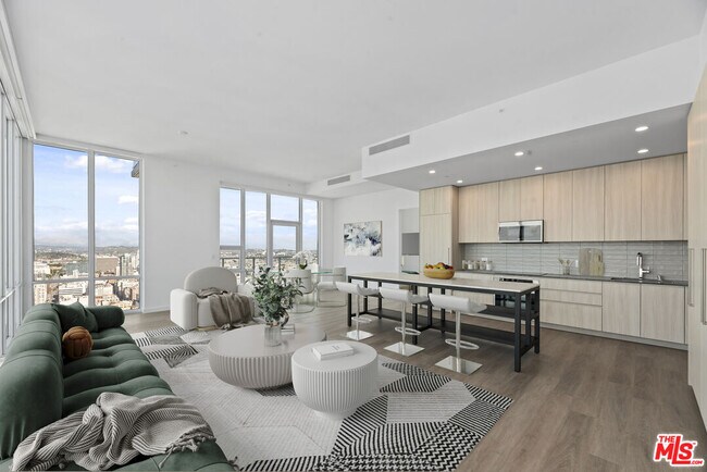 Building Photo - 230 W Olympic Blvd