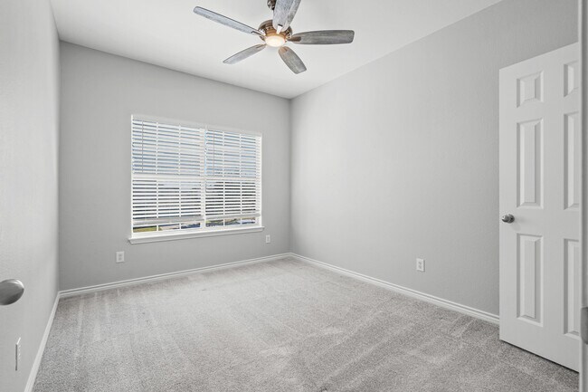 Building Photo - 12404 Pinestraw Rd