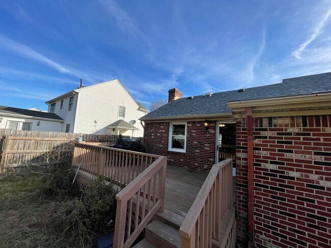 Building Photo - Lovely Single Family Ranch Home in Edgefield