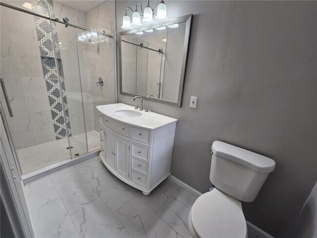 Building Photo - 999 Braselton Hwy