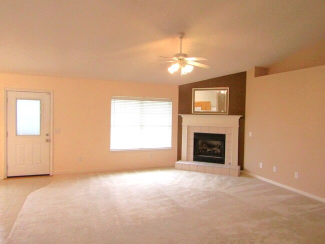 Building Photo - Comfort & Convenience in Cantonment – 4BR ...