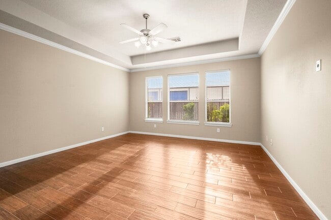 Building Photo - 17439 Memorial Mills Dr