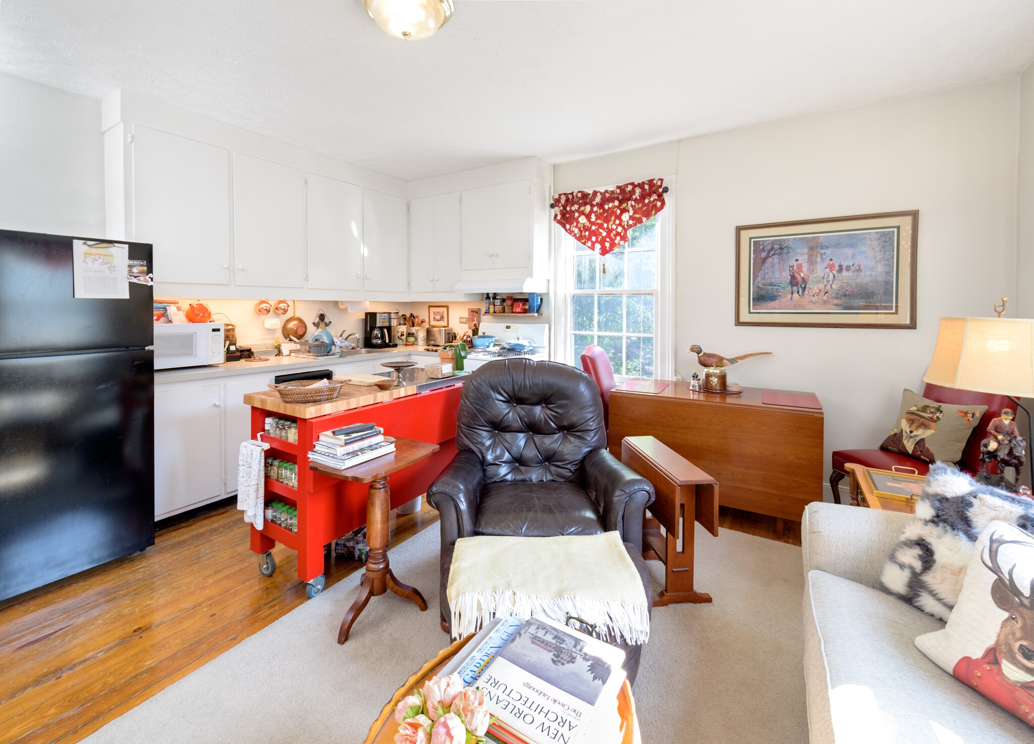 Building Photo - 214 W South St