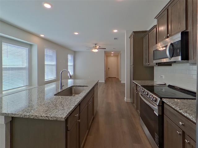 Building Photo - 2536 Finch Holw Dr