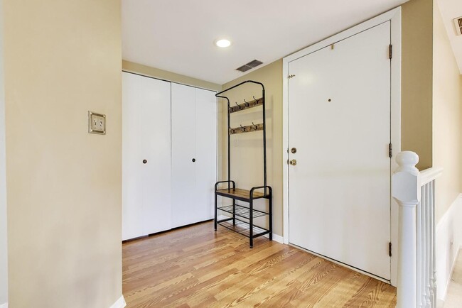 Building Photo - 639 Big Timber Dr