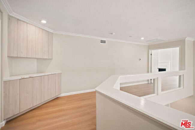Building Photo - 4324 Park Verdi
