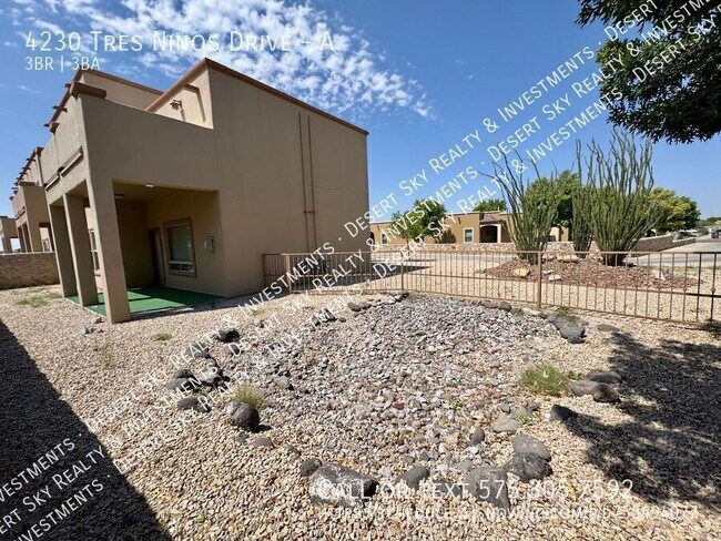 Building Photo - 4230 Tres Ninos Dr
