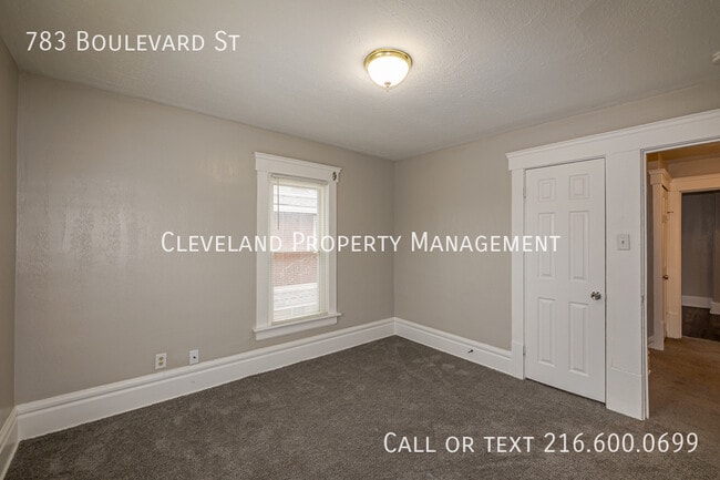 Building Photo - 783 Boulevard St