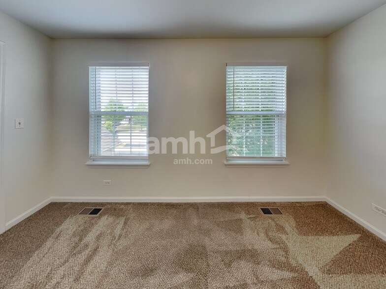 Building Photo - 1828 Ness Way