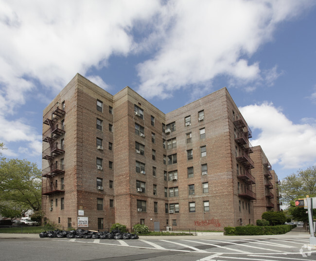 Building Photo - Bayshore Gardens