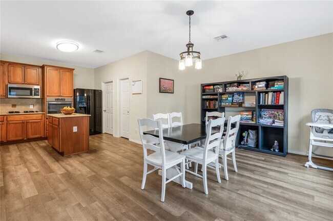 Building Photo - 1009 Rutherford Dr