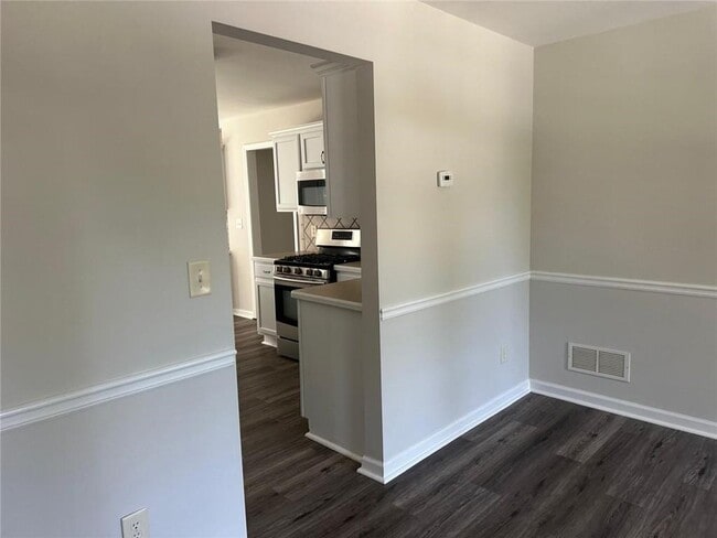 Building Photo - 6133 Mulberry Park Dr