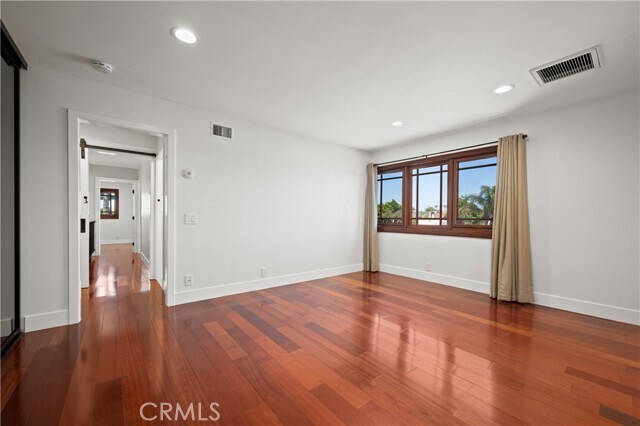 Building Photo - 9462 Pier Dr