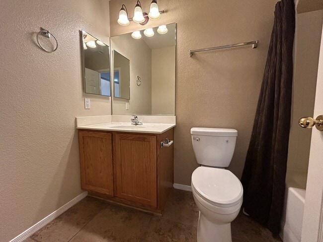 Building Photo - 16265 N 138th Ave