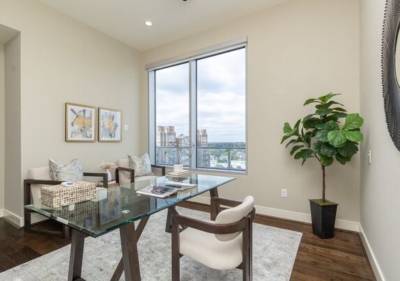 Building Photo - 2727 Kirby-17142