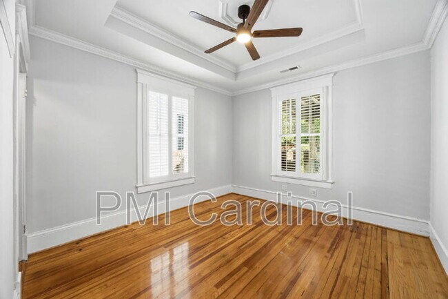 Building Photo - 523 N Pine St