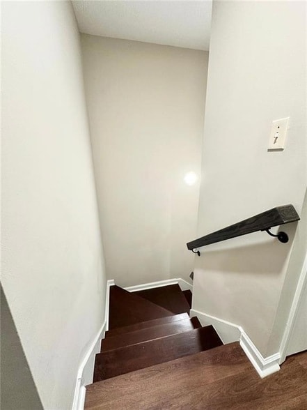 Building Photo - 6372 Wedgeview Dr