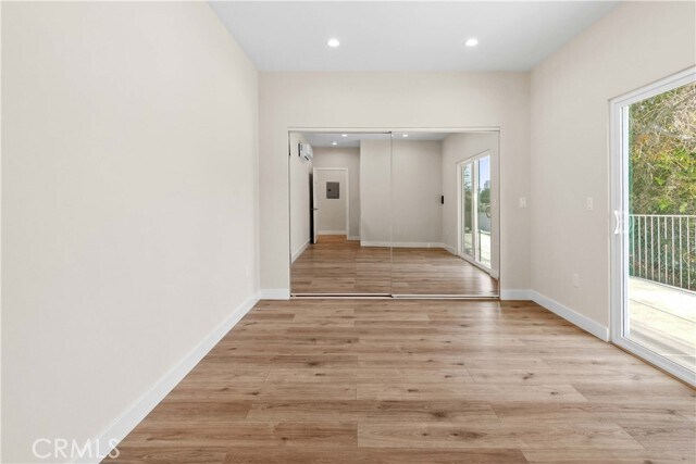 Building Photo - 702 E Glenoaks Blvd