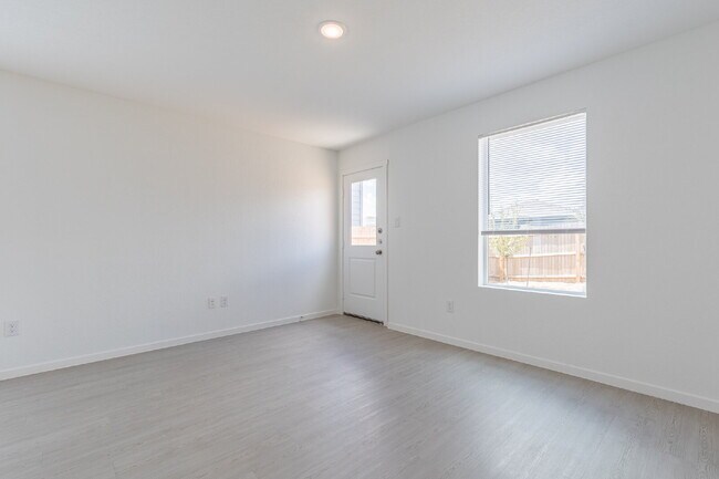 Building Photo - 6749 Marble Rdg
