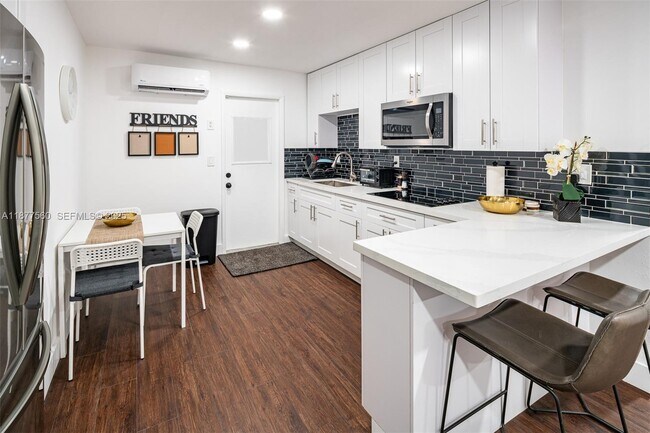 Building Photo - 1373 NE 110th Terrace