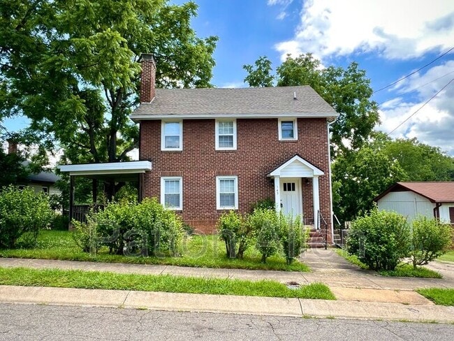 Building Photo - 145 Blanton St