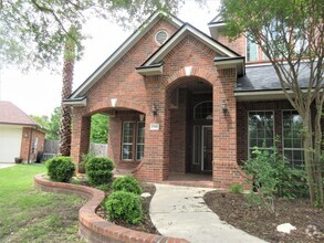 Building Photo - Large 4-bedroom with Office in the Estates...
