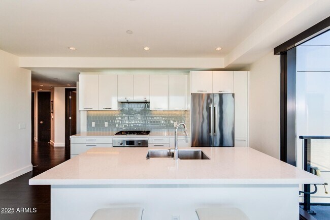 Building Photo - 4422 N 75th St