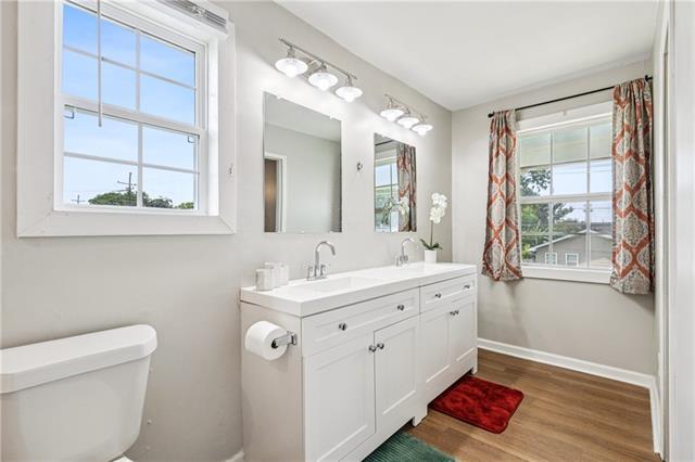 Building Photo - 9523 Palm St