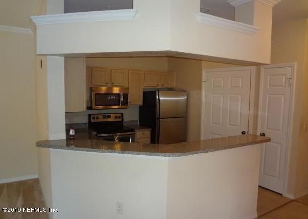 Building Photo - 7800 Point Meadows Dr