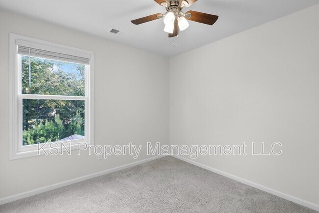 Building Photo - 126 Riverwood Rd