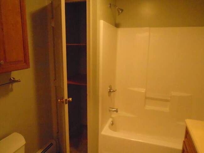 Building Photo - 3405 Sullivan Trl