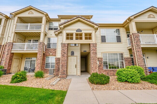 Primary Photo - $1,650- 1 Bed, 1 Bath Condo in Aurora with...