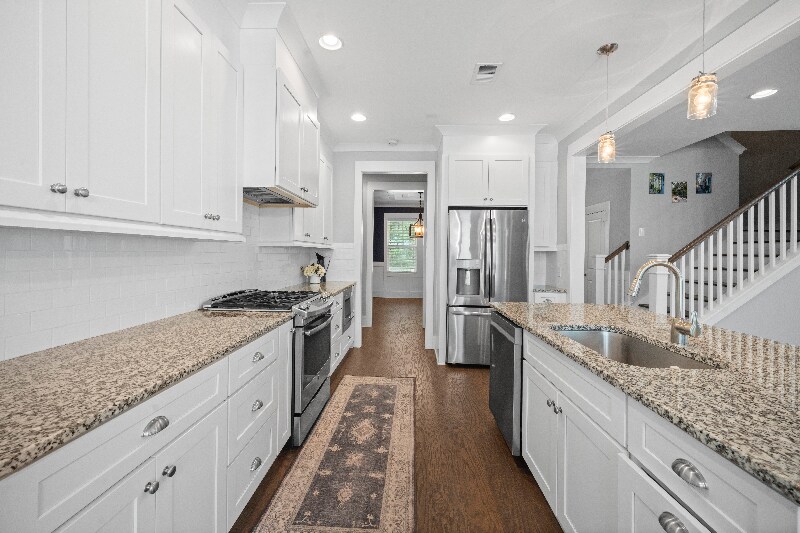 Building Photo - 414 Hamlet Cir
