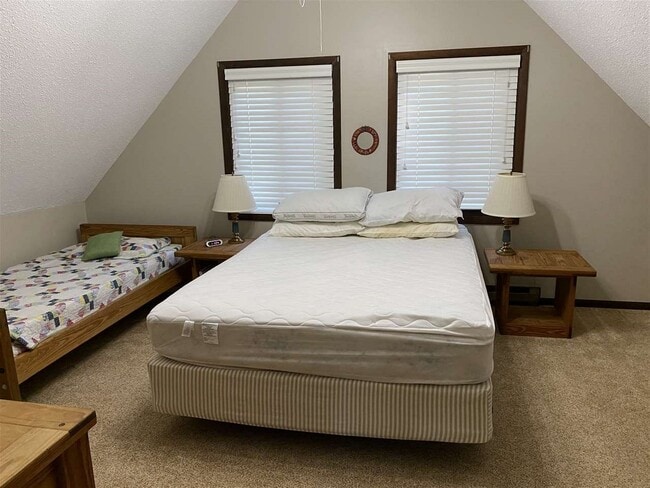 Building Photo - 2829 Hopkins Dr