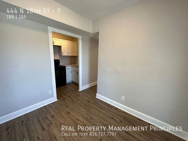 Building Photo - 444 N 18th St