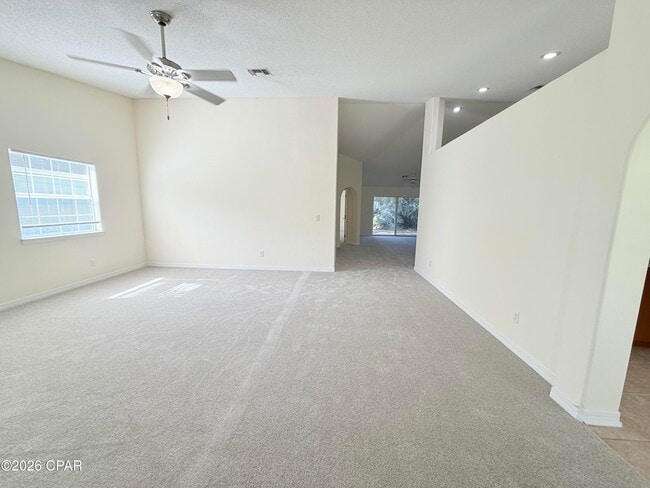 Building Photo - 409 Bainbridge St