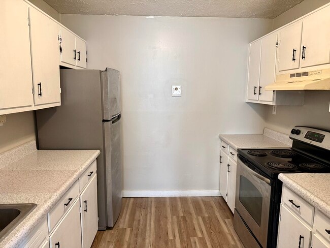 Building Photo - 51 Shields Ln