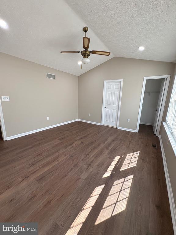 Building Photo - 1441 Landis Cir