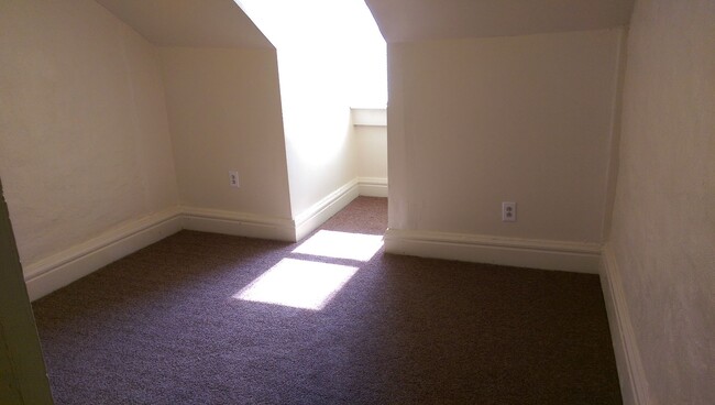 Building Photo - Cozy Rental - Lawrenceville